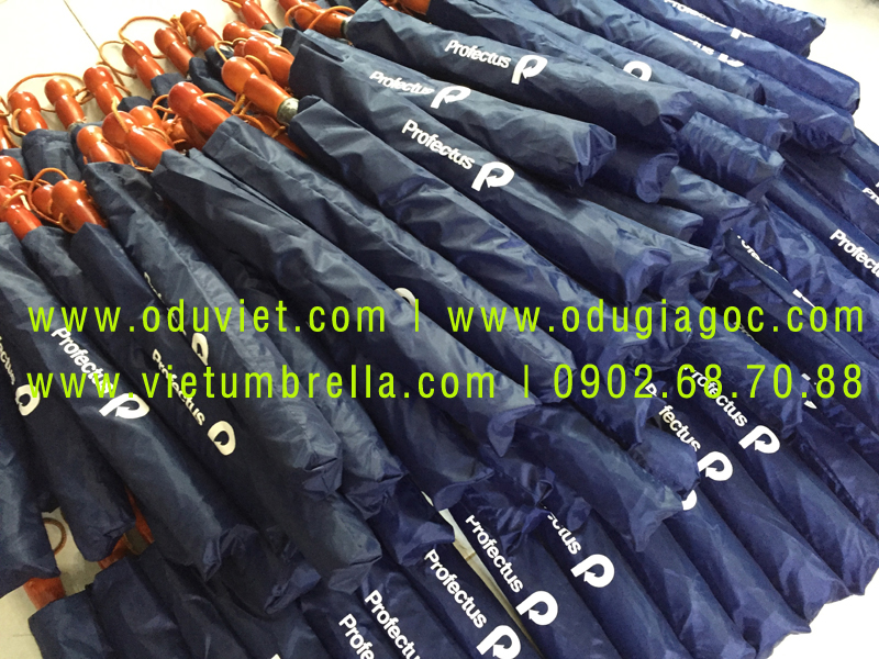 xưởng sản xuất ô dù cầm tay in logo quảng cáo